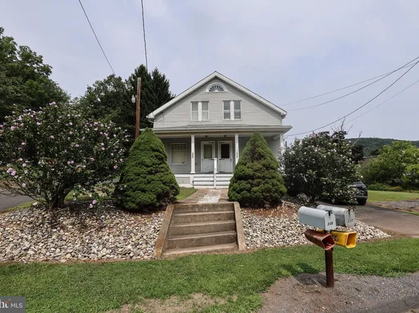 225 Shultz Rd #227, Pine Grove, PA 17963