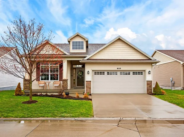 925 S 90th St, West Des Moines, IA 50266