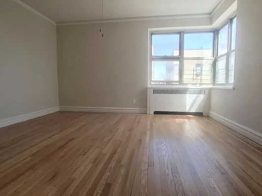 Rented by Sovereign Associates | media 27