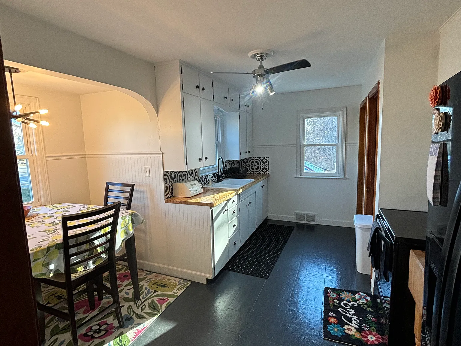 3 bed, 1200 sqft, $1,800 — Photo 3