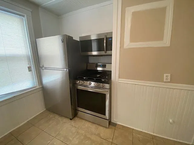 142 Oakland Ave #2 — Photo 5