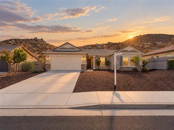 27837 Calle Talavera, Menifee, CA 92584
