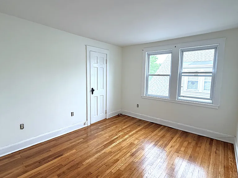 15 Lawn Ave #2 — Photo 13