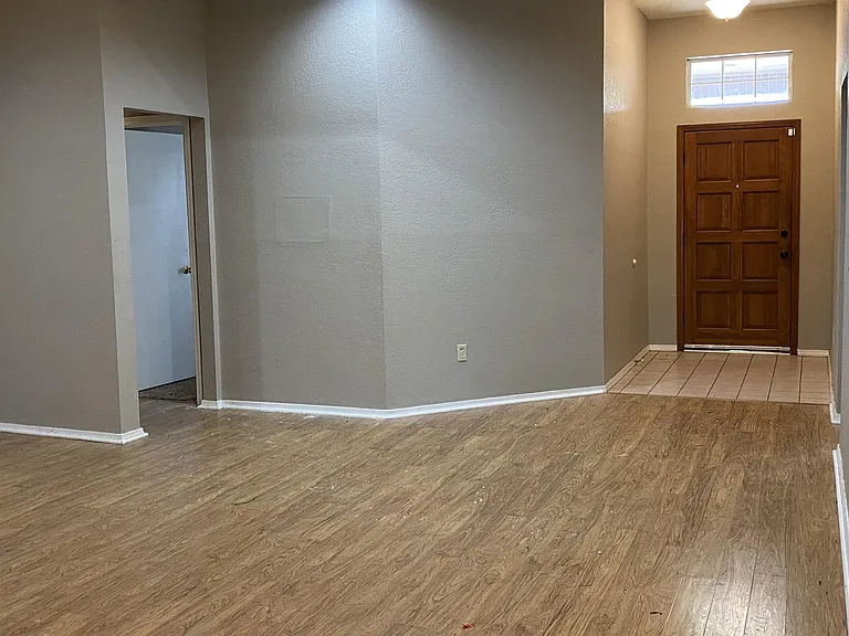 1719 Craig Blvd — Photo 3