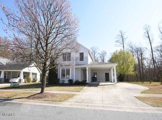 3608 Willow Run Dr, Greenville, NC 27858