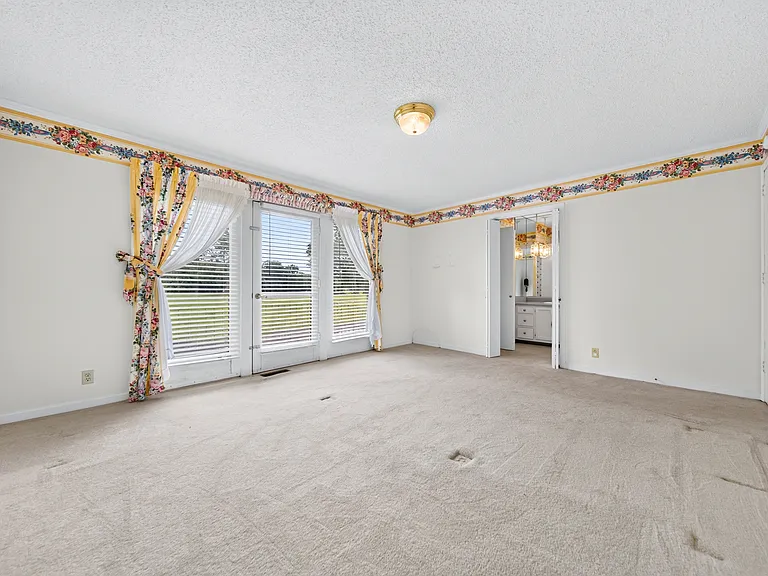 120 Briarwood Dr — Photo 61