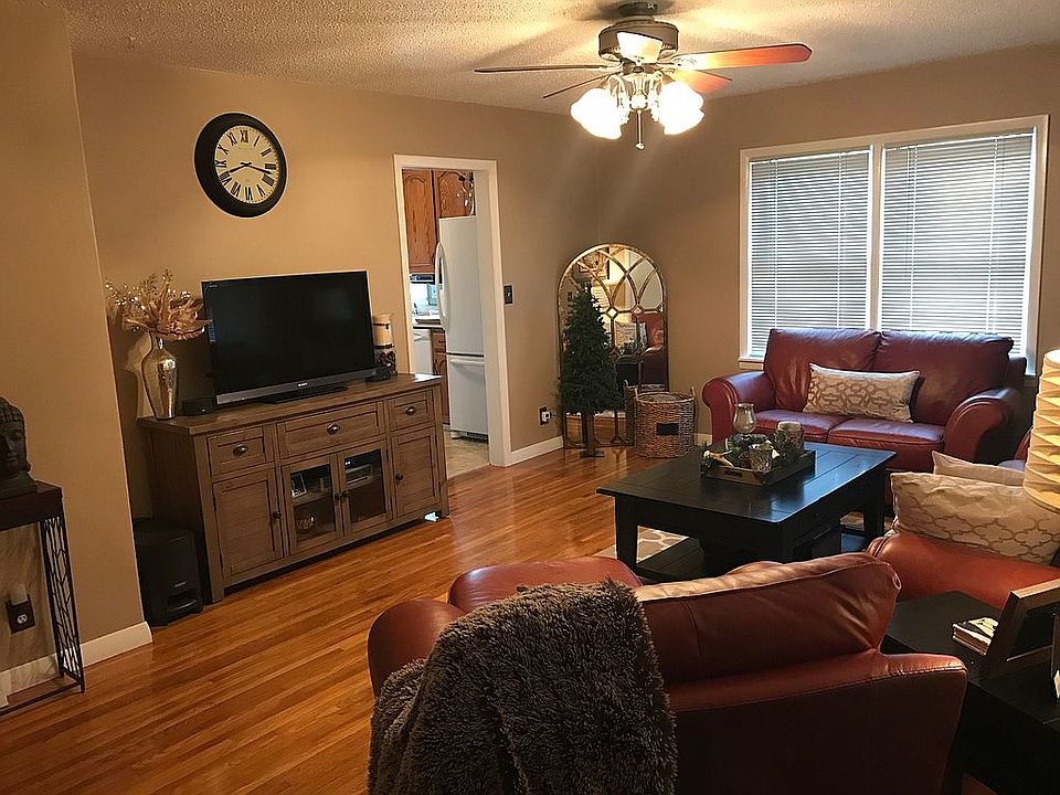 Upstairs living room