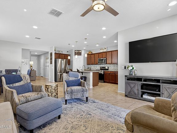 5th image of 2173 W GARLAND Drive