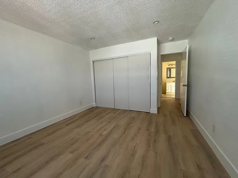 1970 Grande Cir #19 — Photo 12