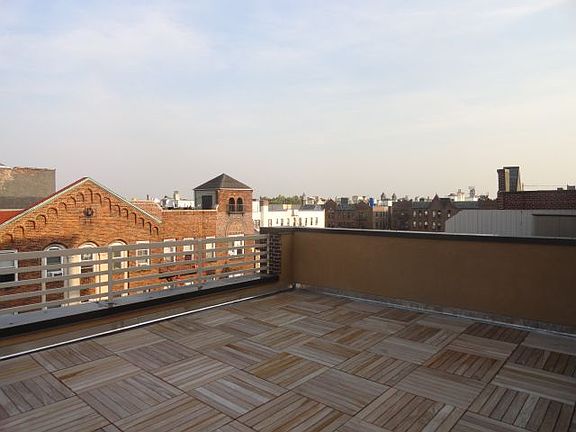 4th image of 4128 44th St APT 1R