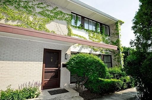 1st image of 930 Glencoe Dr