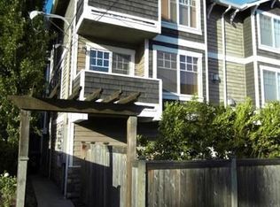 4154B Beach Dr SW, Seattle, WA 98116