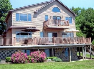 777 Bunker Hill Rd, Mayfield, NY 12117