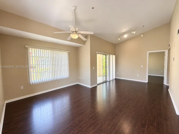 4115 San Marino Blvd APT 202, West Palm Beach, FL 33409