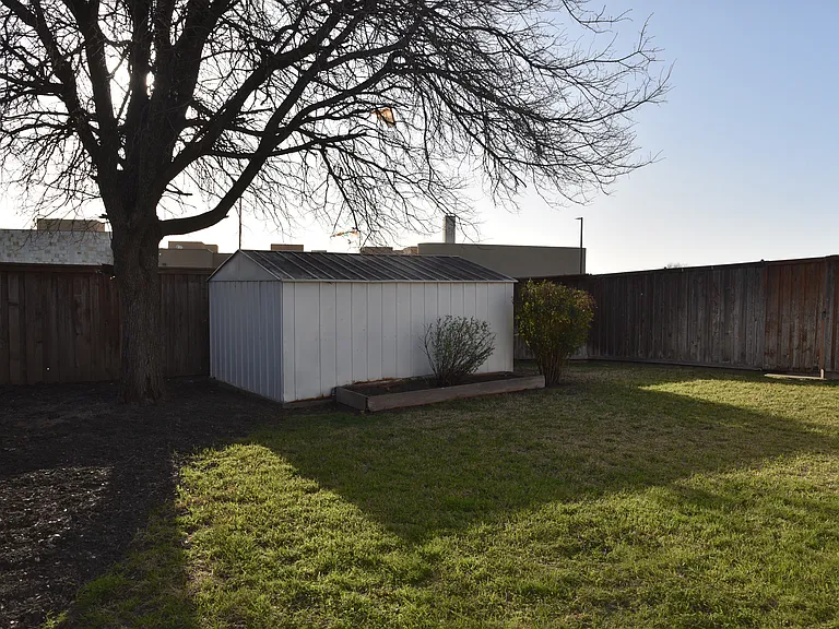 7025 Blalock Dr — Photo 22