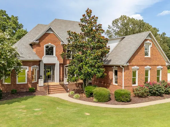 245 Nellie Ln, Savannah, TN 38372