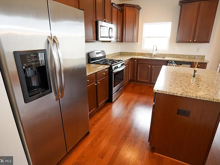 7810 Quidditch Ln — Photo 13