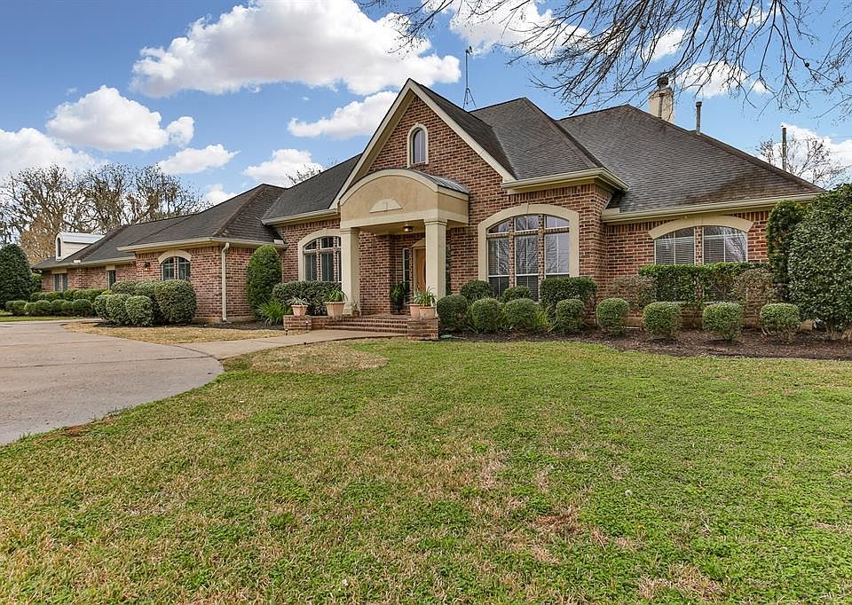 1st image of 9230 House Lake Dr