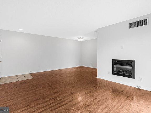 3rd image of 2608 Wade Rd SE APT 202