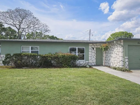 218 Olive Ave, Fort Pierce, FL 34952