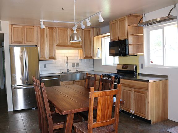 2nd image of 614 N 74th Pl