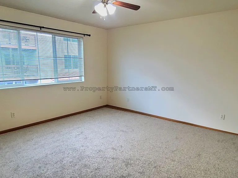 101 N Shore Dr #8 — Photo 4