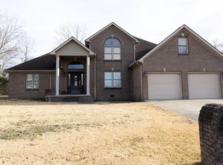 236 Autumn Ct, Berea, KY 40403