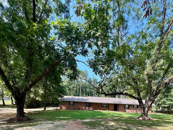1067 Glenwood Rd, Luverne, AL 36049