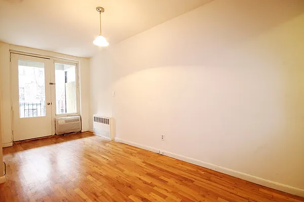 Rented by Corcoran | media 28