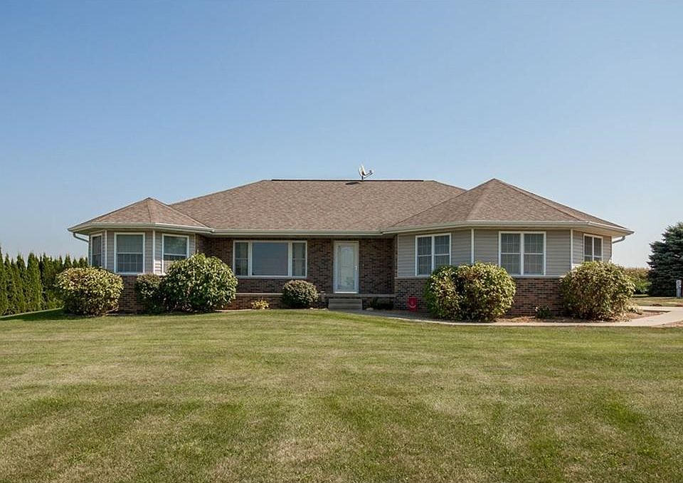 5 Bedroom,  4 Bath, 1 acre