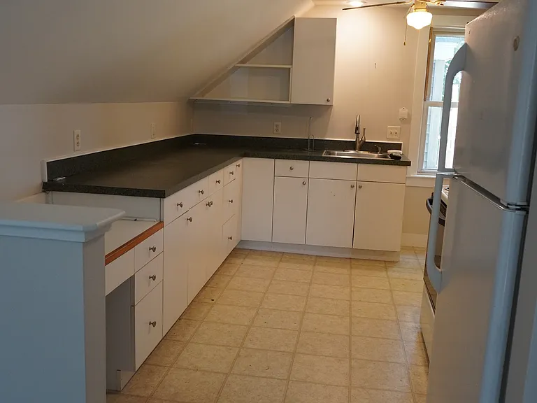 10 Friend St #2 — Photo 3