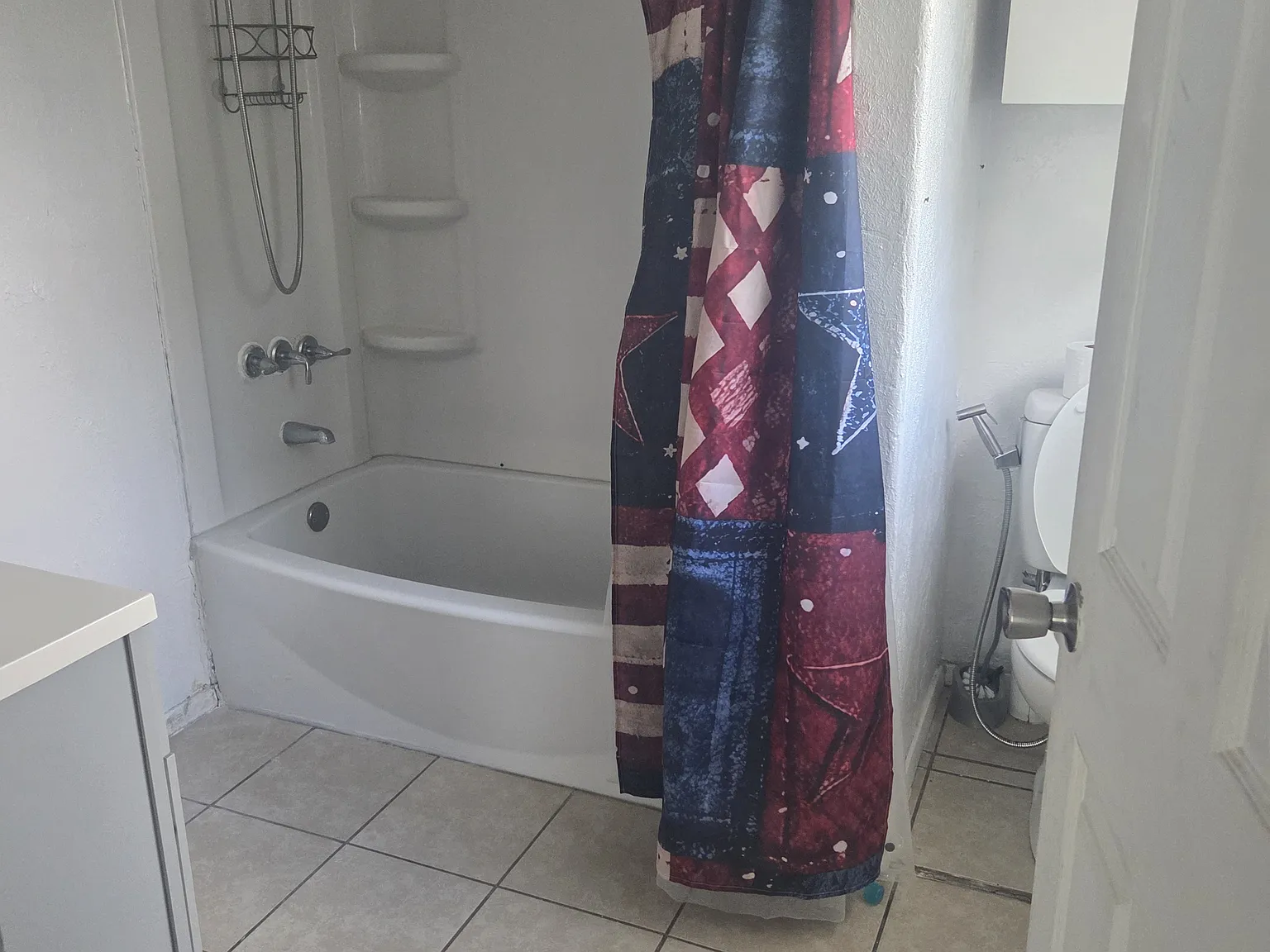 3 bed, 1250 sqft, $1,400 — Photo 4