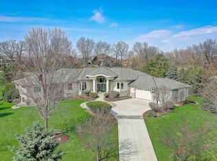 5616 Cobblestone Ln, Waunakee, WI 53597