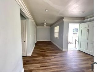 227 S Hoover St, Los Angeles, CA 90004