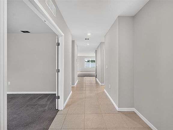 5th image of 6708 DEVLIN LANE