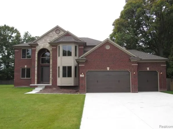 6831 John R Rd, Troy, MI 48085