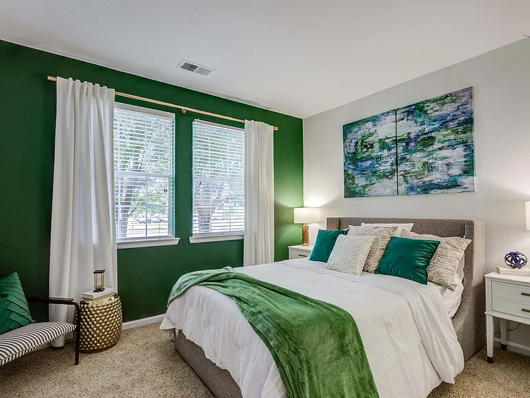 Plush Luxury Carpeting in Bedrooms