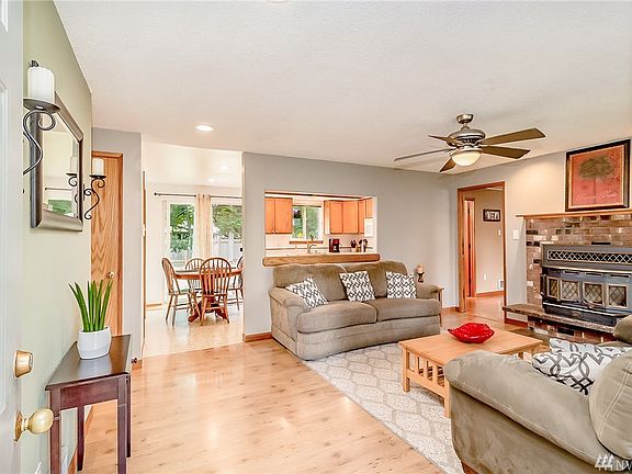 4th image of 4706 123rd Pl NE