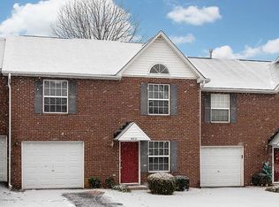 4511 Meadowlark Manor Ln, Louisville, KY 40245