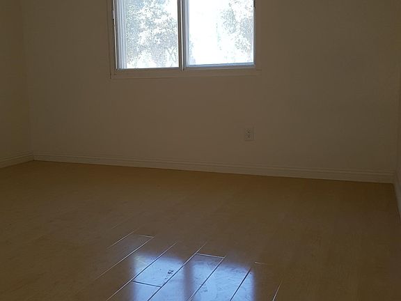 5th image of 412 E Carlton St