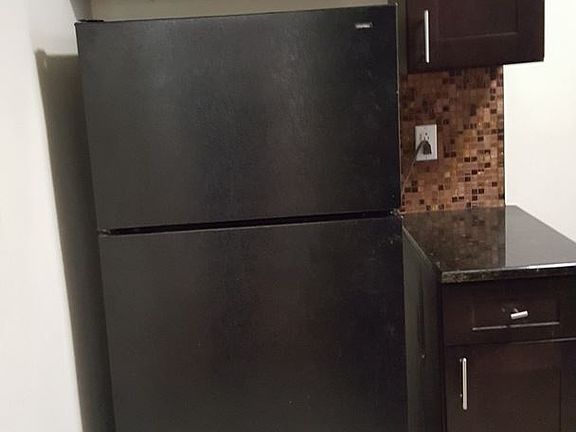 5th image of 5 Laidlaw Ave APT 105