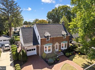 656 W Crystal Lake Ave, Haddonfield, NJ 08033