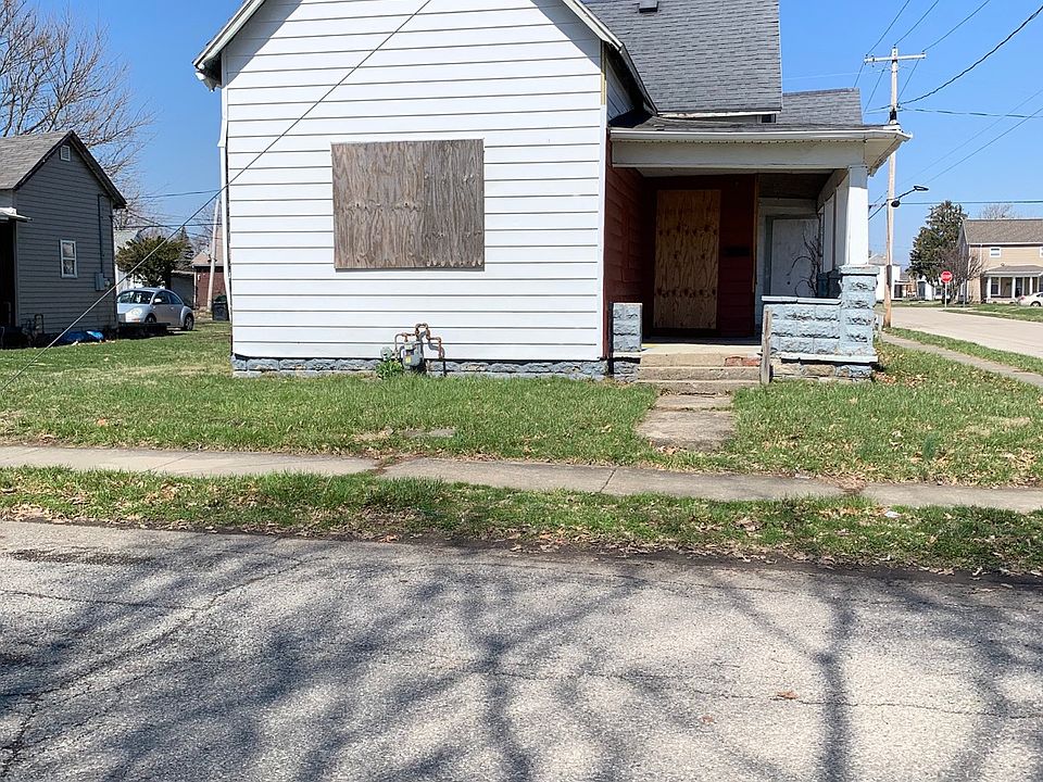 2nd image of 1132 E 9th St