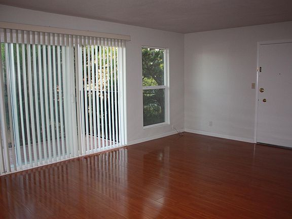 2nd image of 10242 Beardon Dr APT 4
