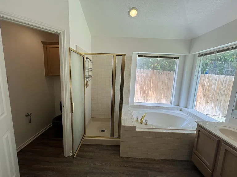 5904 Creekway St — Photo 12