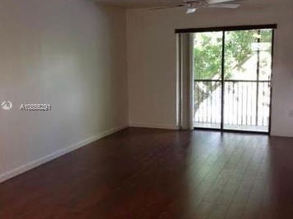 9274 NW 1st St #202