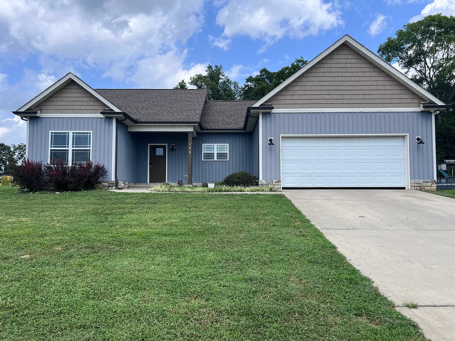 3 bed, 1656 sqft, $1,150 — Photo 1