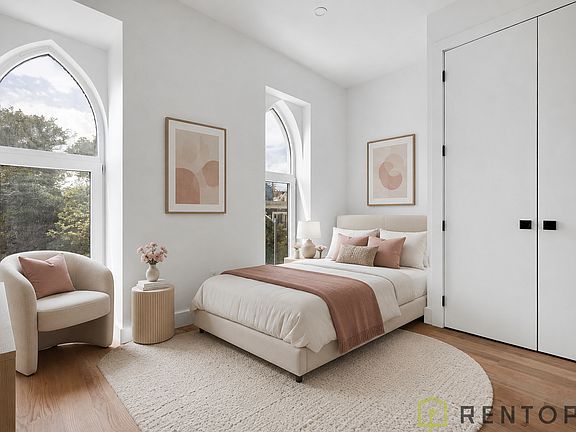 4th image of 439 Sackett St #2A