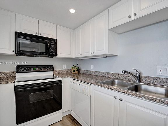 4th image of 7800 Collins Ave APT 409