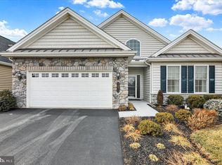 1071 Presidents Dr, Lititz, PA 17543